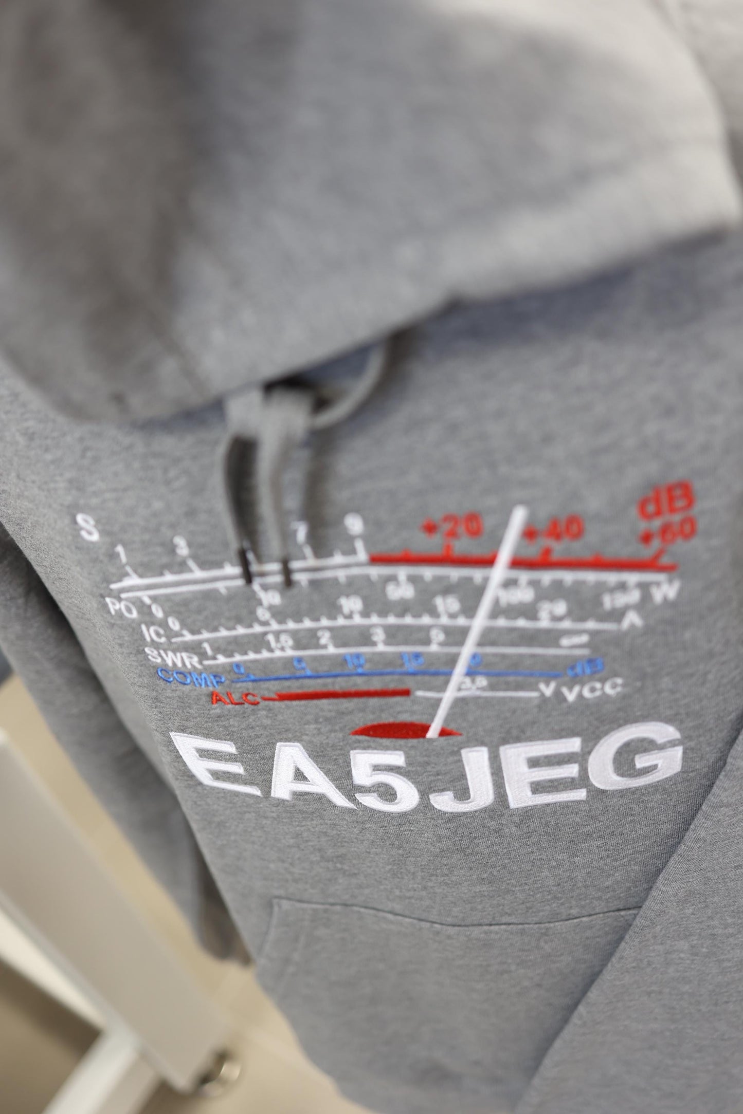 Bluza z kapturem S-Meter z haftowanym Znakiem wywoławczym (S-5XL)