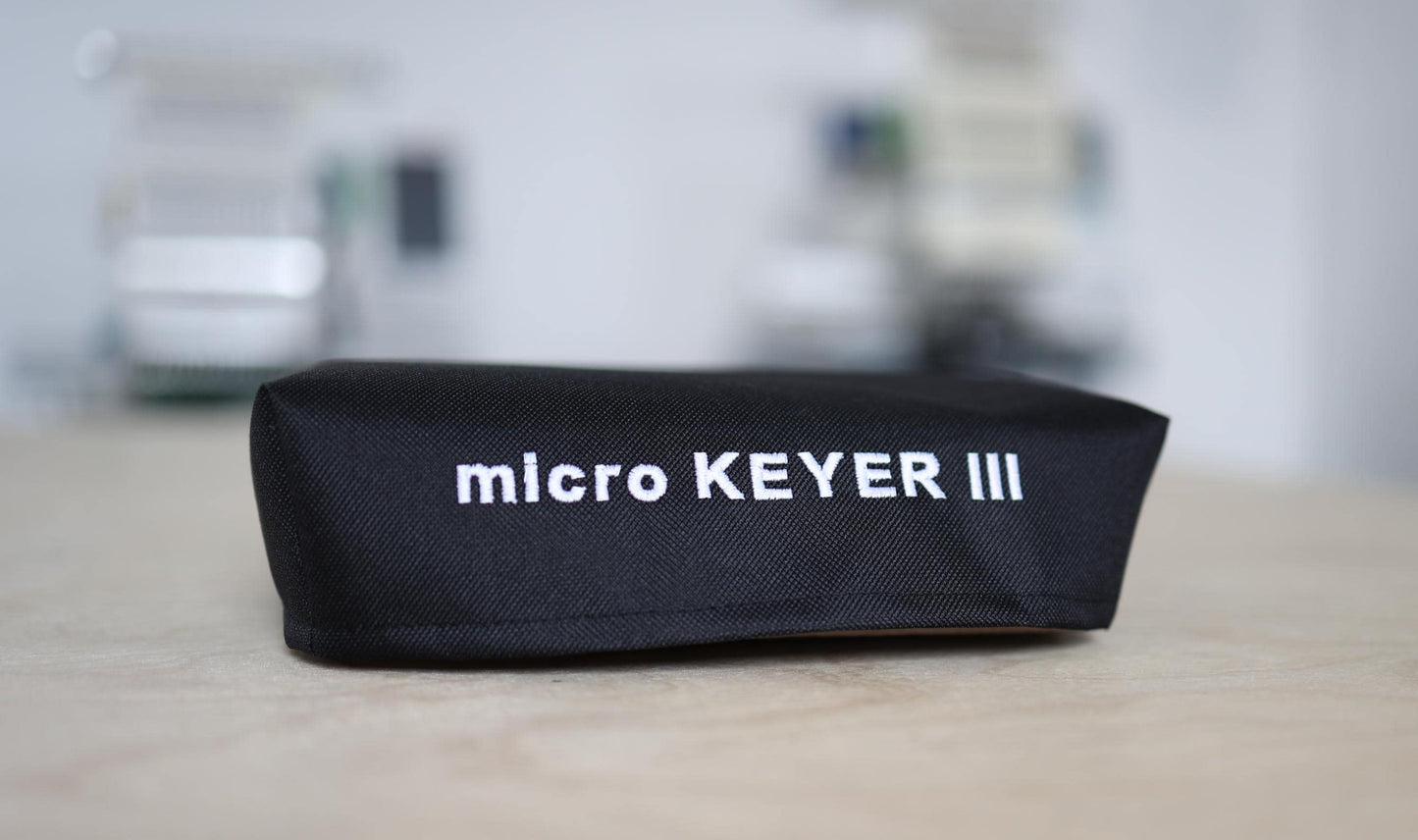 Pokrowiec Micro Keyer III - Pokrowiec z haftem na radio krótkofalarskie