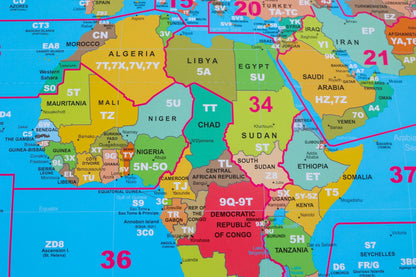 Amateur Radio World Prefix Map edycja 2025 rozmiar 99cm x 68cm