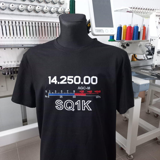 T-shirt z Digital S-Meter oraz Znakiem Wywoławczym Krótkofalarskim (S-5XL)