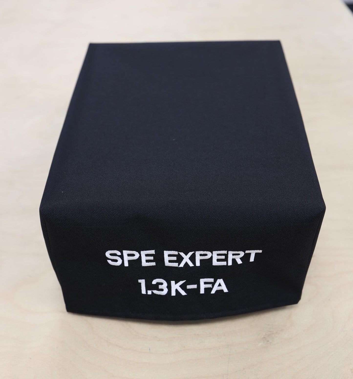 Pokrowiec SPE Expert 1.3-FA - Pokrowiec z Haftem na Wzmacniacz Krótkofalarski