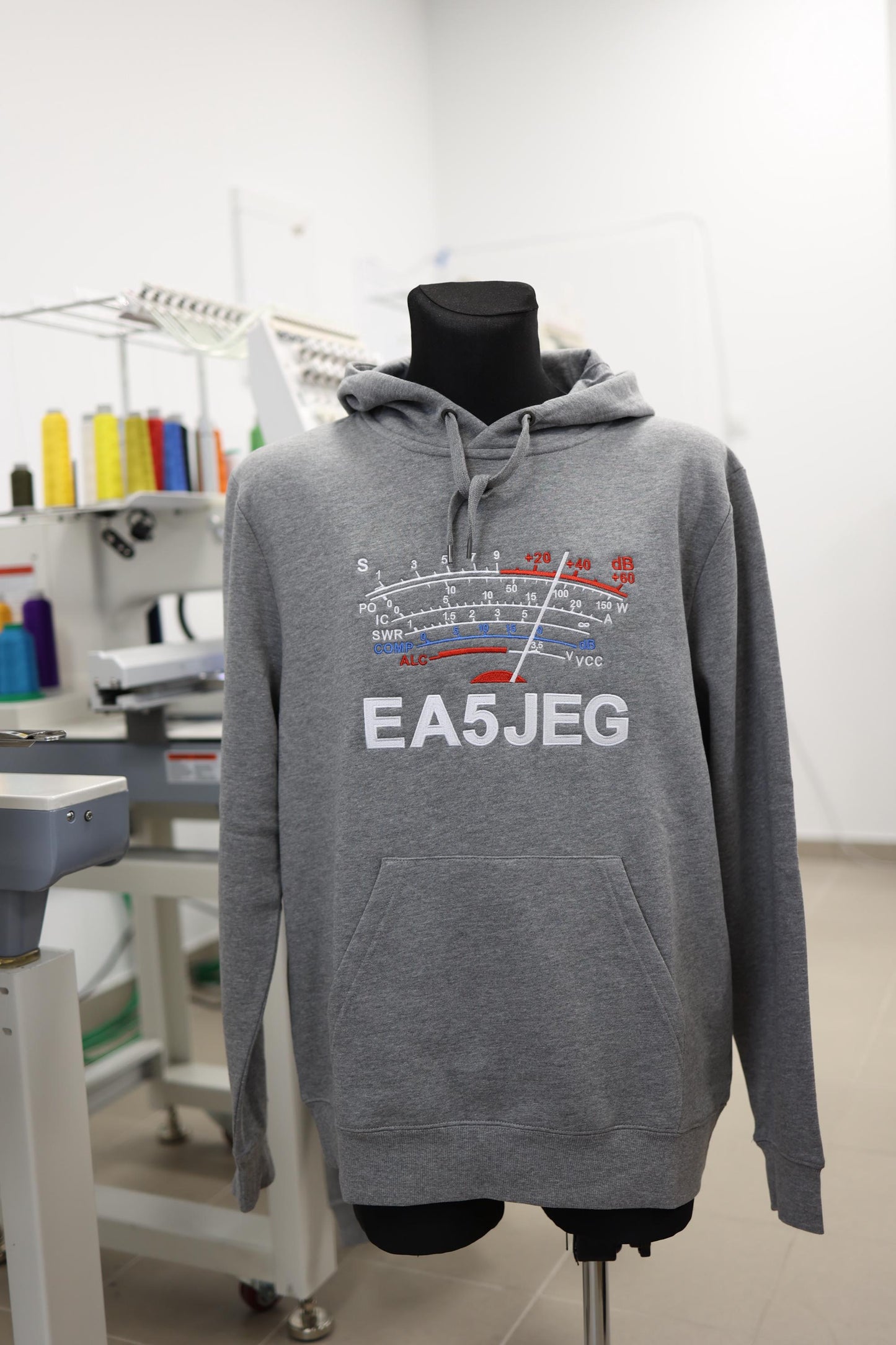 Bluza z kapturem S-Meter z haftowanym Znakiem wywoławczym (S-5XL)
