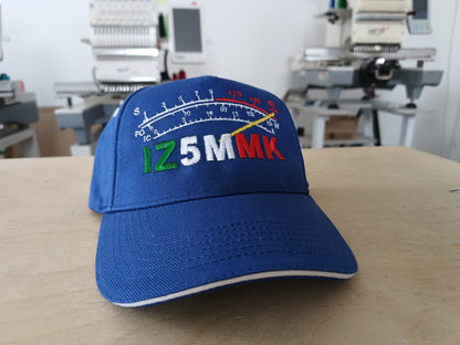 Czapka S-meter, przód czapki znak wywoławczy, personalizowana haftem