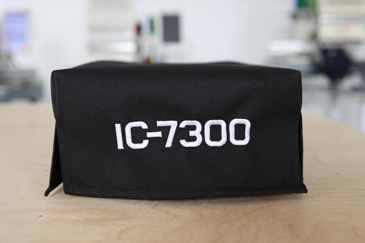 Pokrowiec IC-7300 z haftem na radio krótkofalarskie
