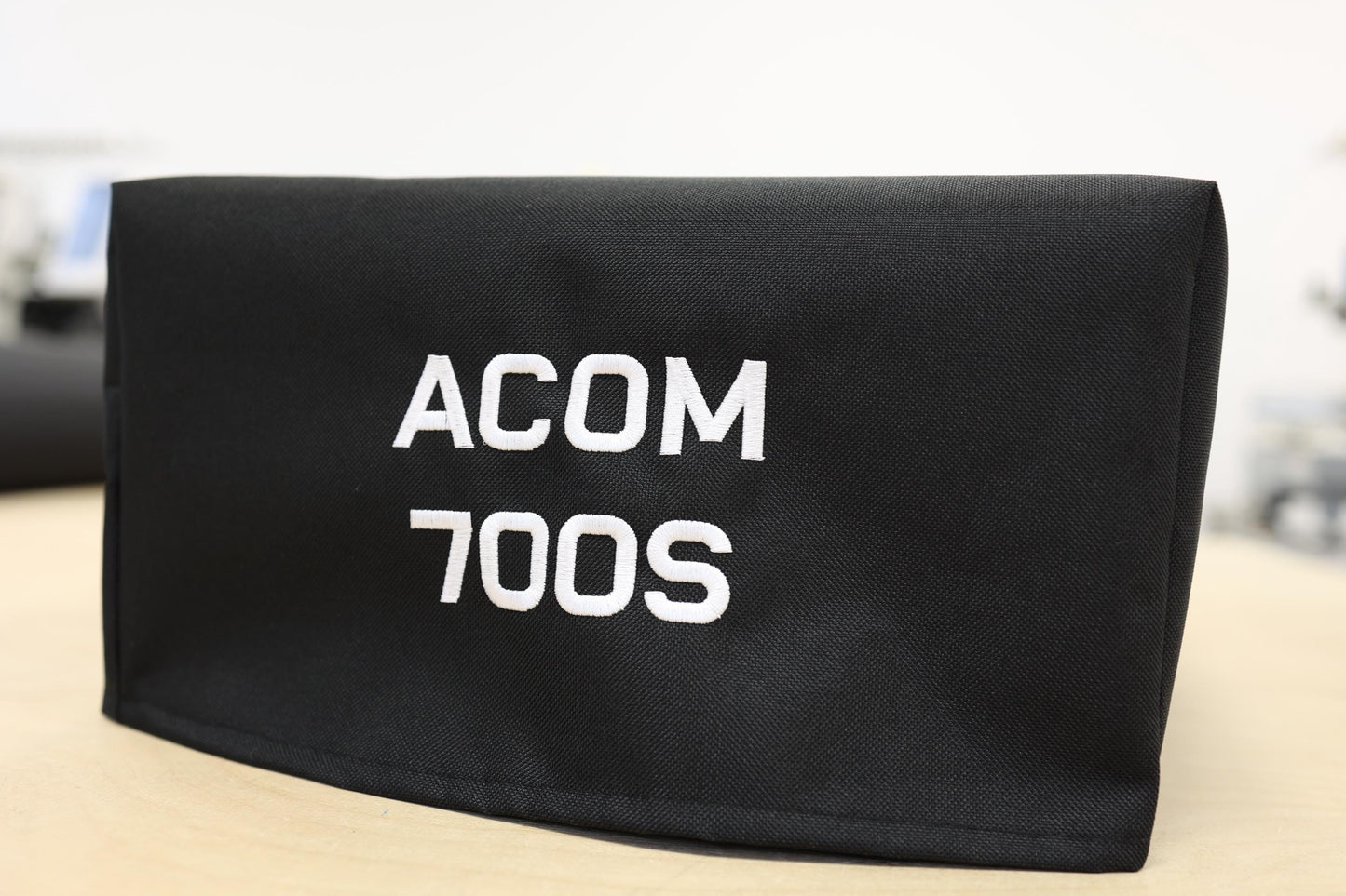 Pokrowiec Acom 700S - Pokrowiec z haftem na wzmacniacz krótkofalarski