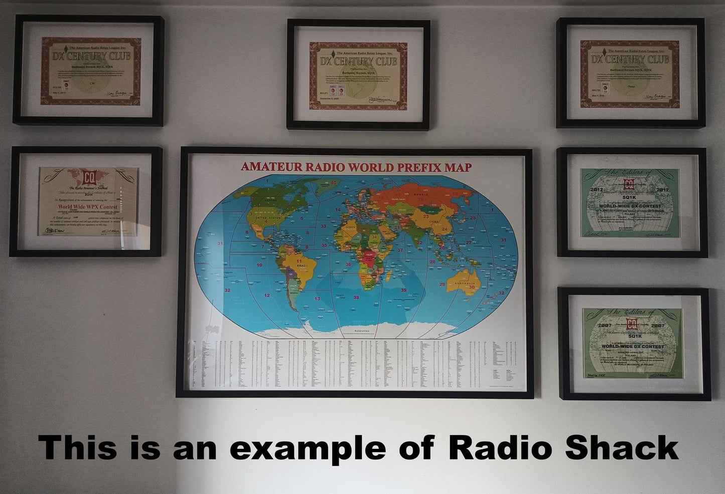 Amateur Radio World Prefix Map edycja 2025 rozmiar 99cm x 68cm