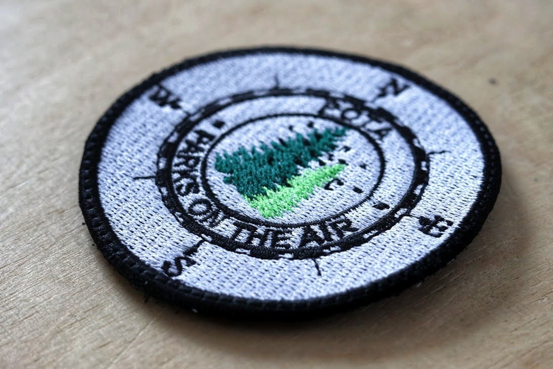 Oficjalna haftowana naszywka POTA Parks On The Air – radioamatorstwo (80 mm)